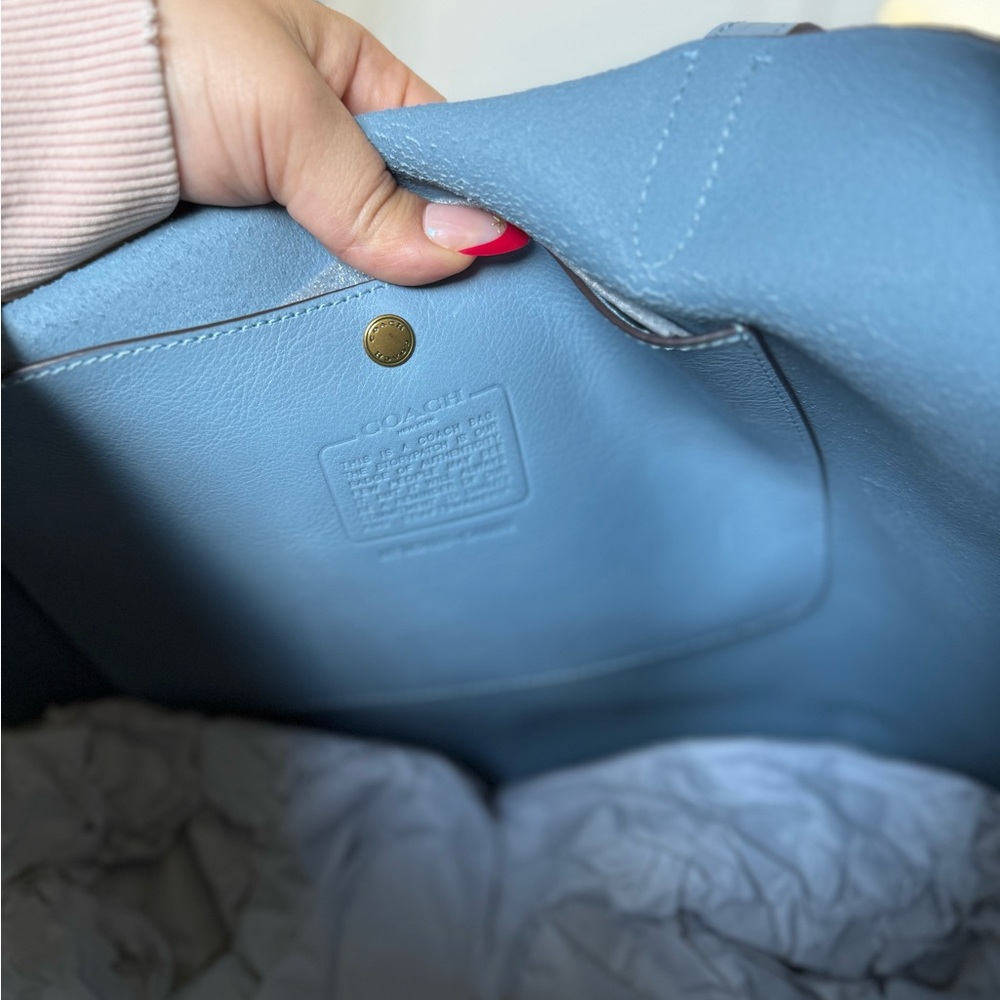 Coach Manhattan Tote Bluebell - Picture 3 of 12